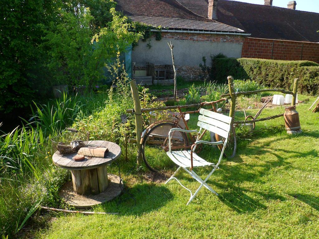 Chambre d'hôtes - Le jardin des Patissons La Foret Du Parc Exterior foto